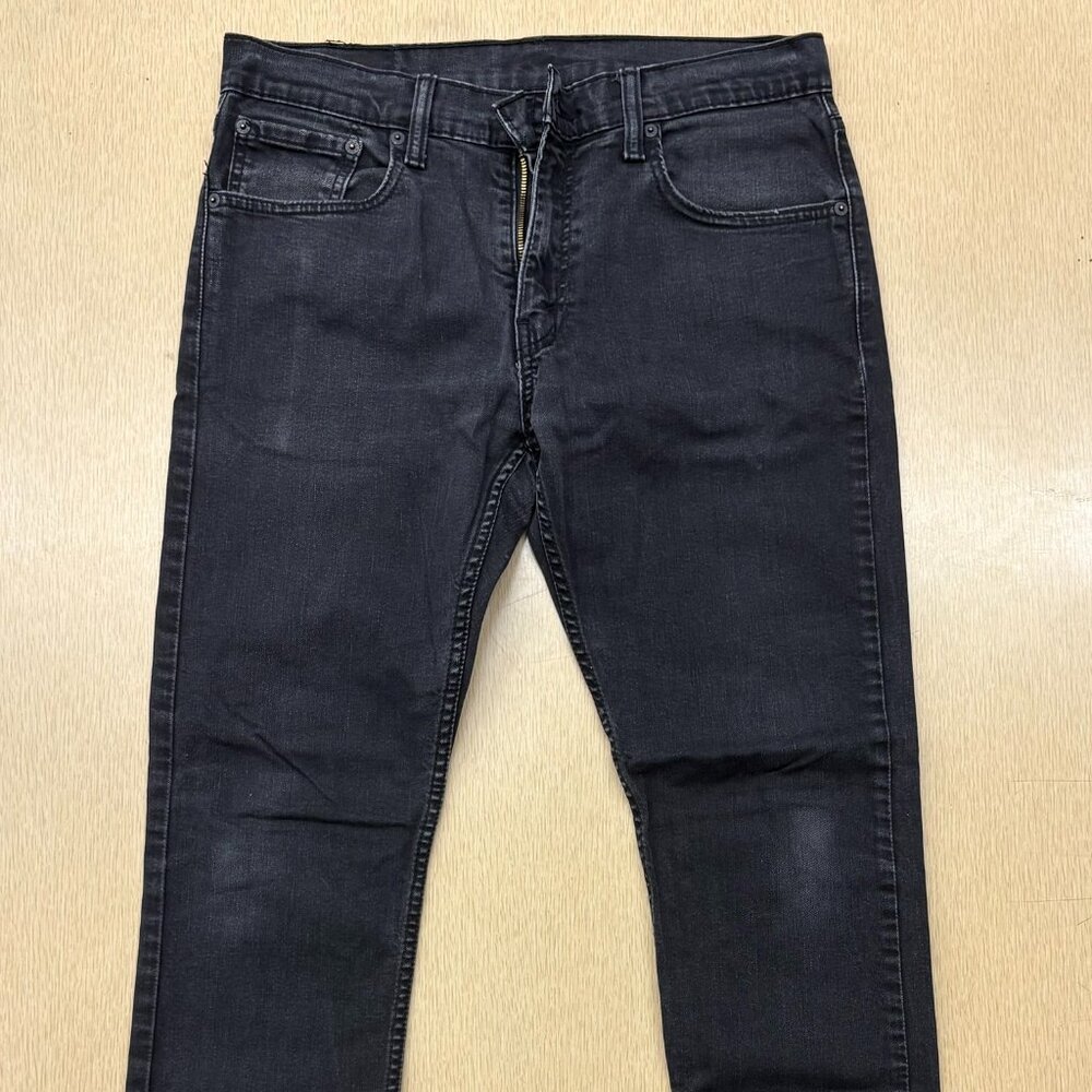 black Levis 512 jeans